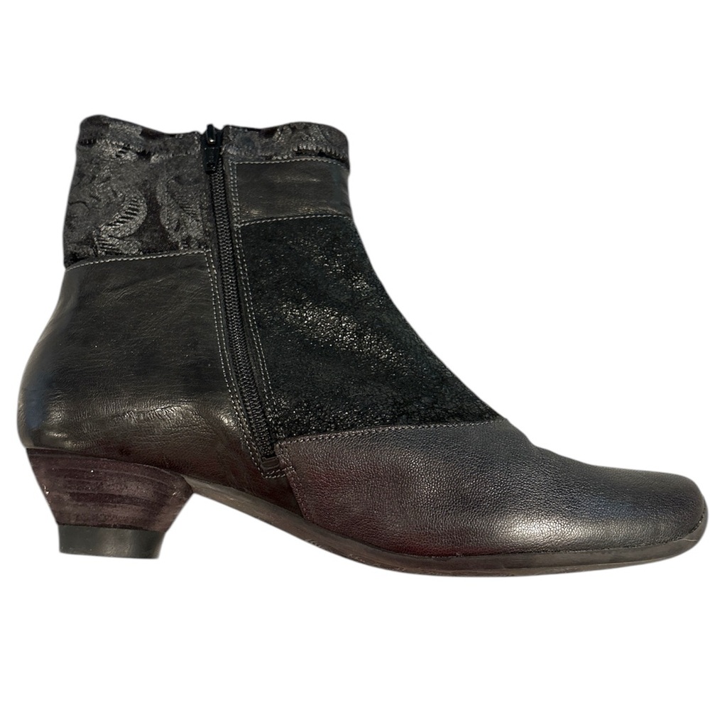 Think! booties size 41, EUC - Picture 5 of 12
